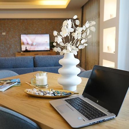 Apartamento Parliament Square Elite Escapes Bucarest Exterior foto